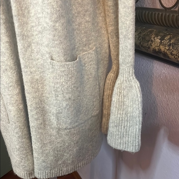 A New Day Cozy Gray Knit Cardigan Sweater- statement bell sleeves-Sz M - Picture 5 of 11
